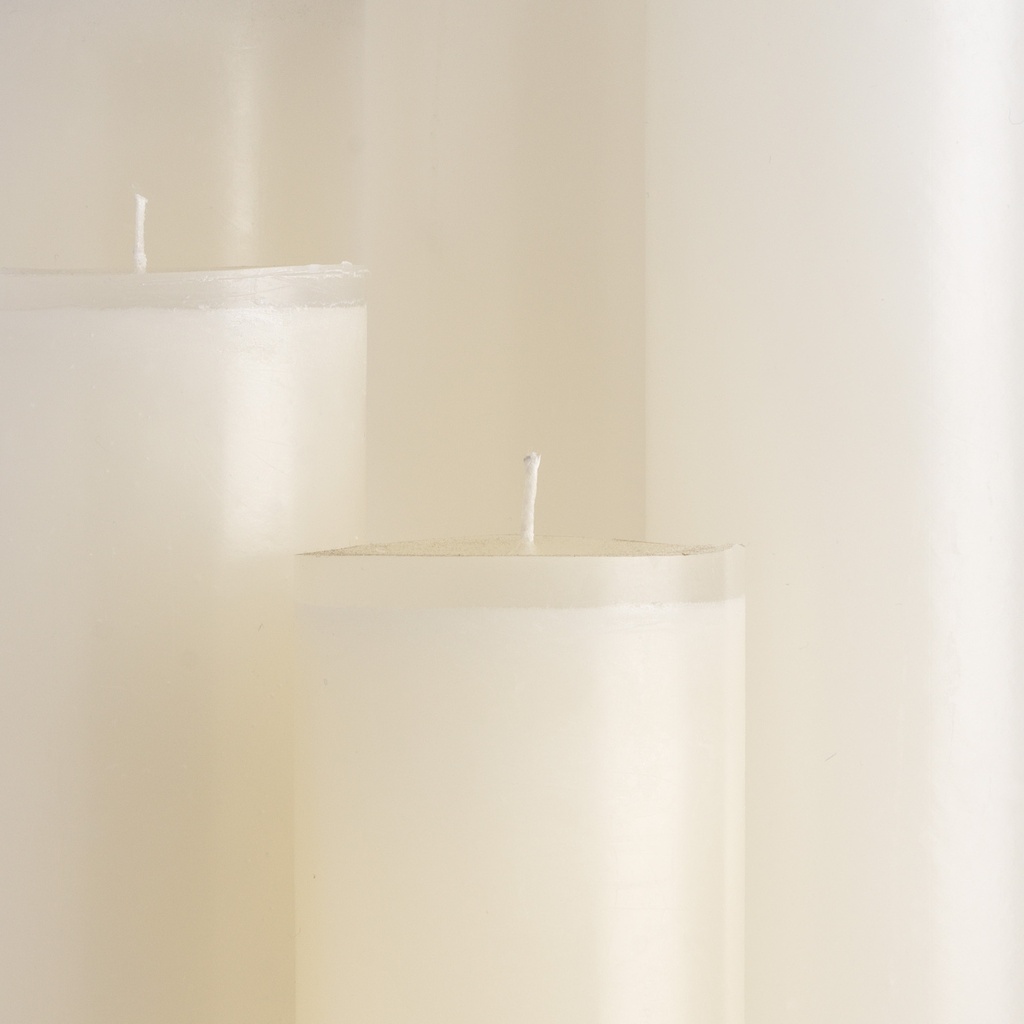 Wool white smooth - KG140